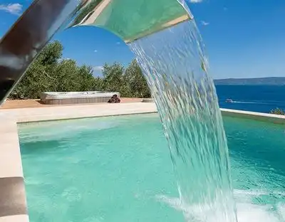 Adriatic Luxury Villas Beheizter Pool