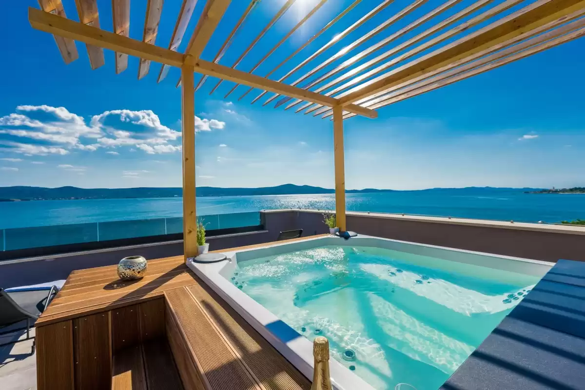 FRADAMA Blue - Zadar, Dalmatien