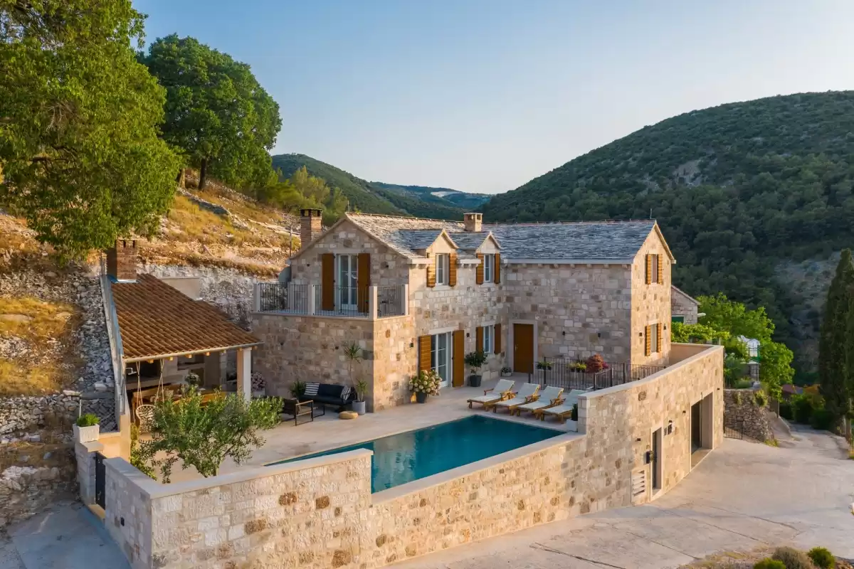 Vila Ani - Brač, Hrvatski otoci