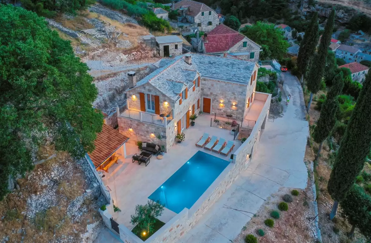 Vila Ani - Brač, Hrvatski otoci