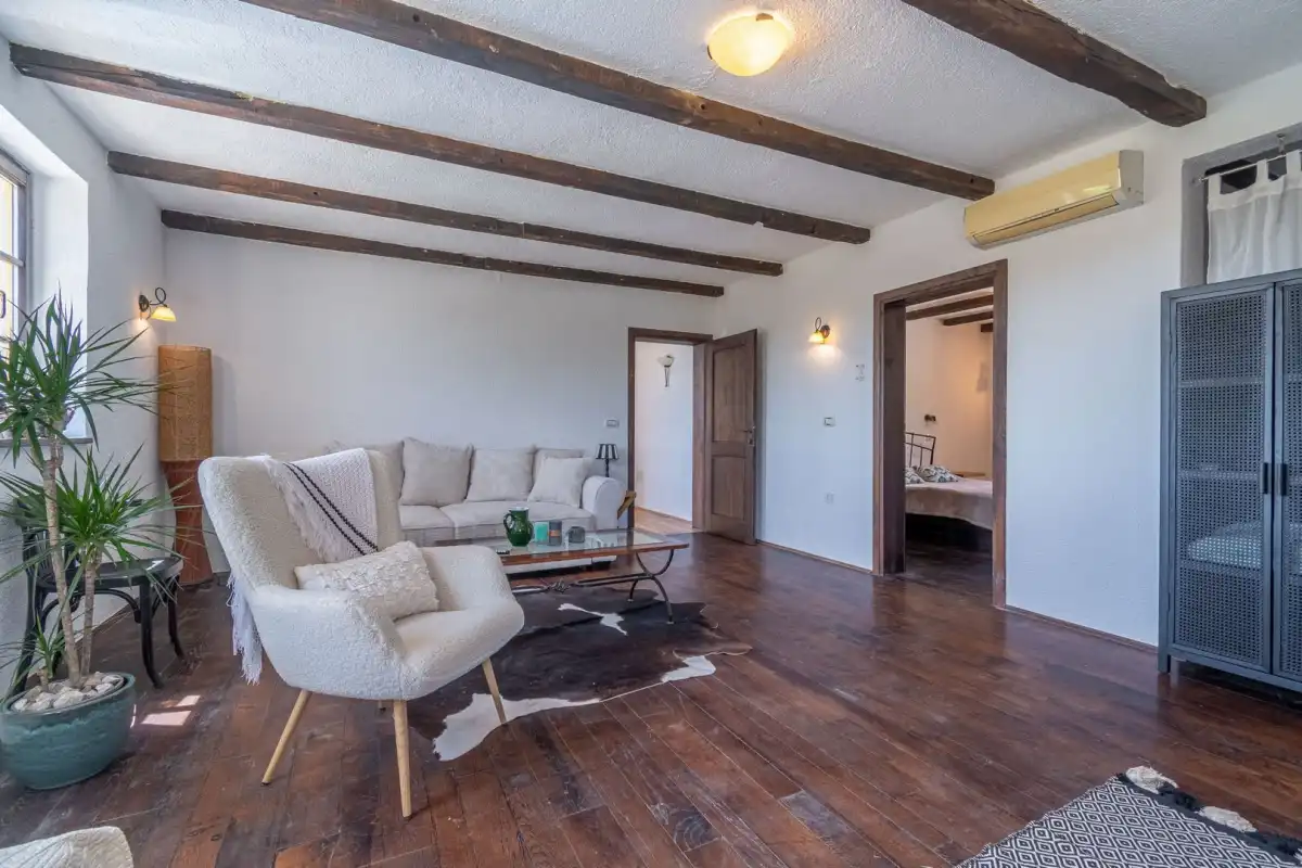 Villa di Kyra - Pazin, Istria