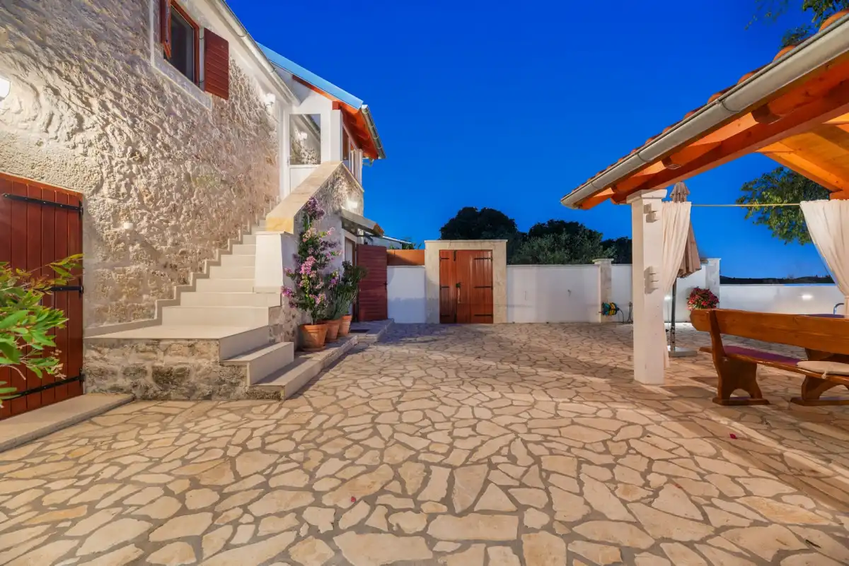 Villa Grandfather's Courtyard - Zadar, Dalmatien