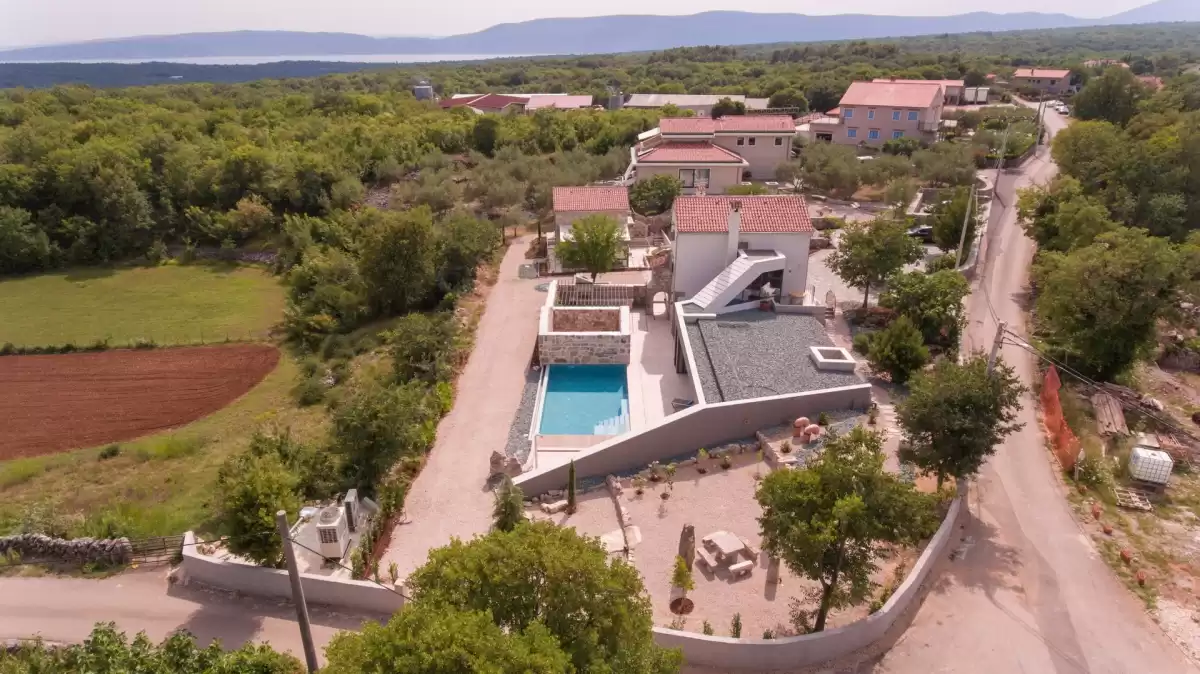 Vila Jerini - Krk, Hrvatski otoci