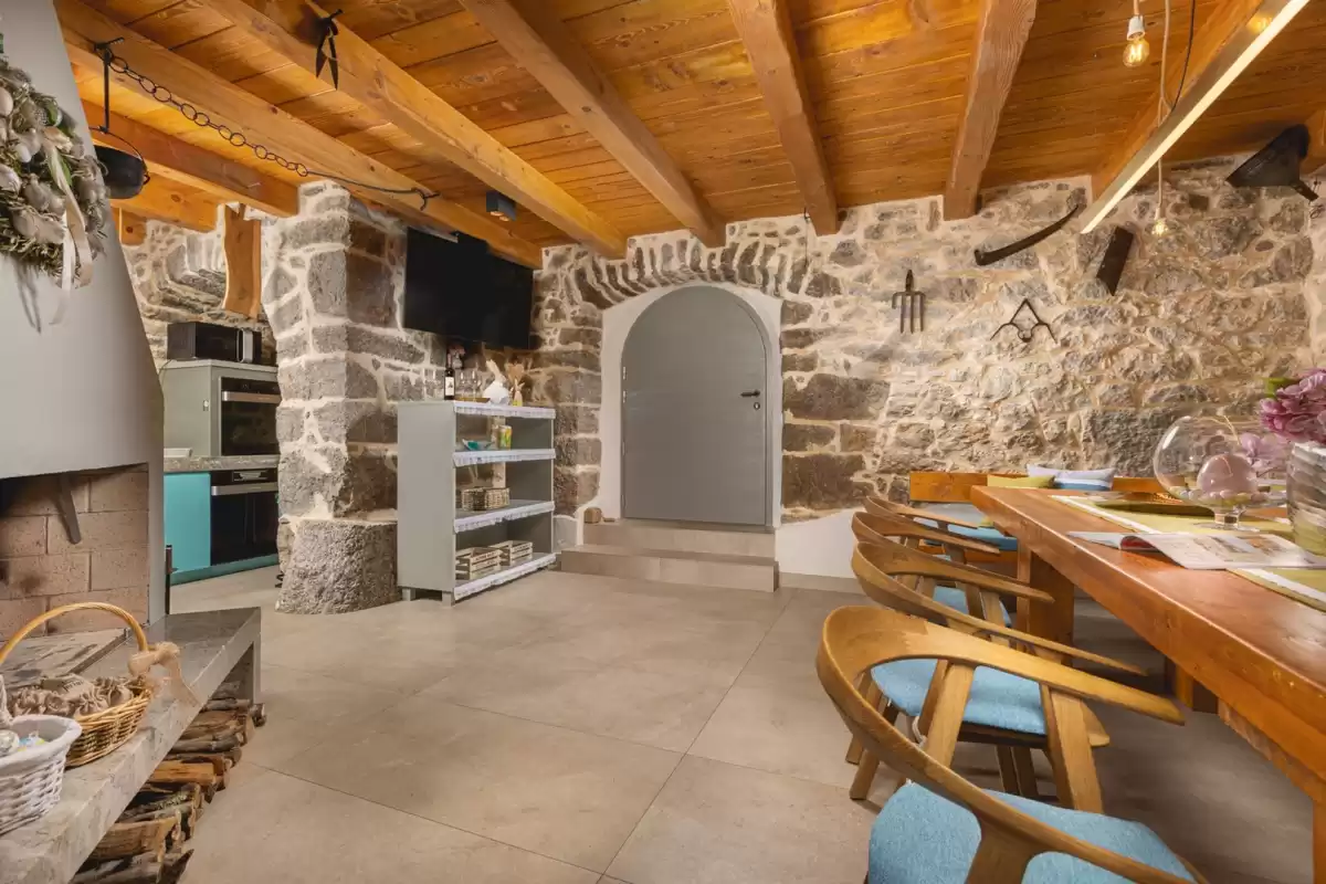 Vila Jerini - Krk, Hrvatski otoci