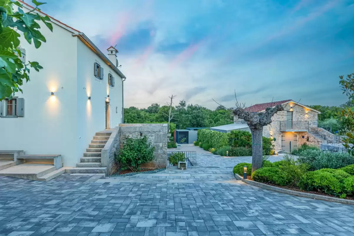 Vila Jerini - Krk, Hrvatski otoci