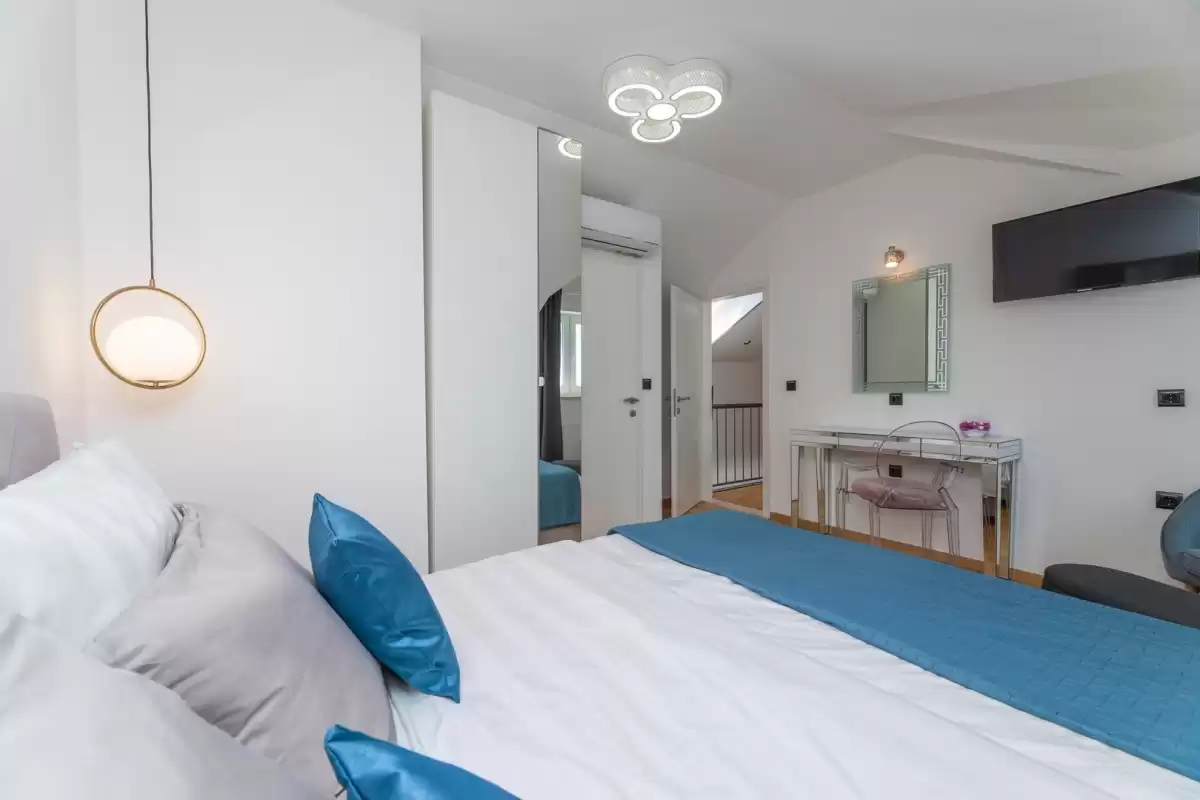 Vila Kruna - Brač, Hrvatski otoci