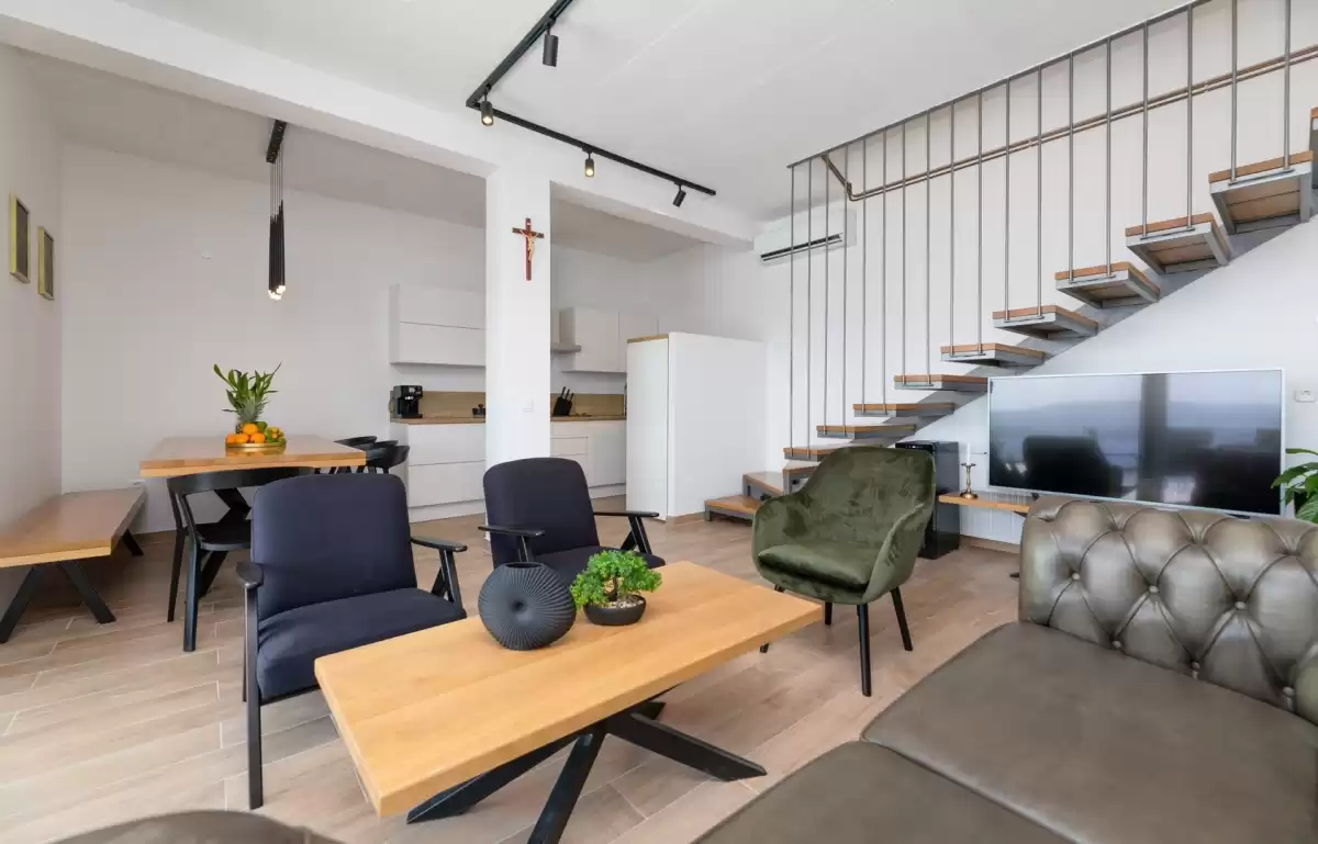 Vila Kruna - Brač, Hrvatski otoci