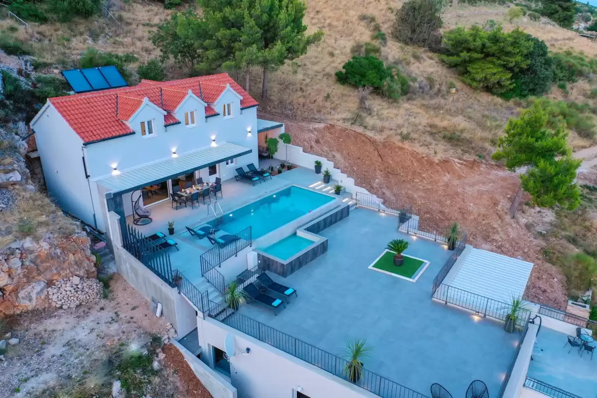 Vila Kruna - Brač, Hrvatski otoci