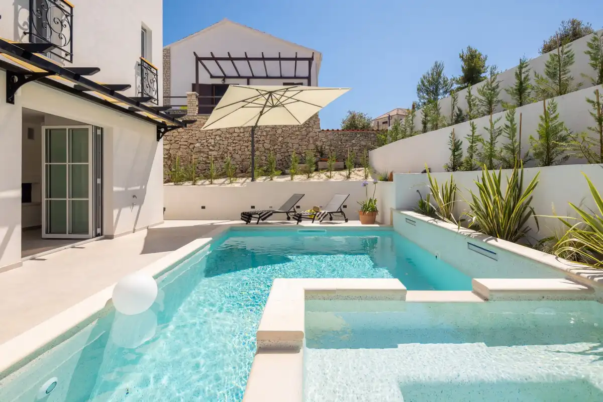 Villa Leylandii - Sibenik, Dalmatien