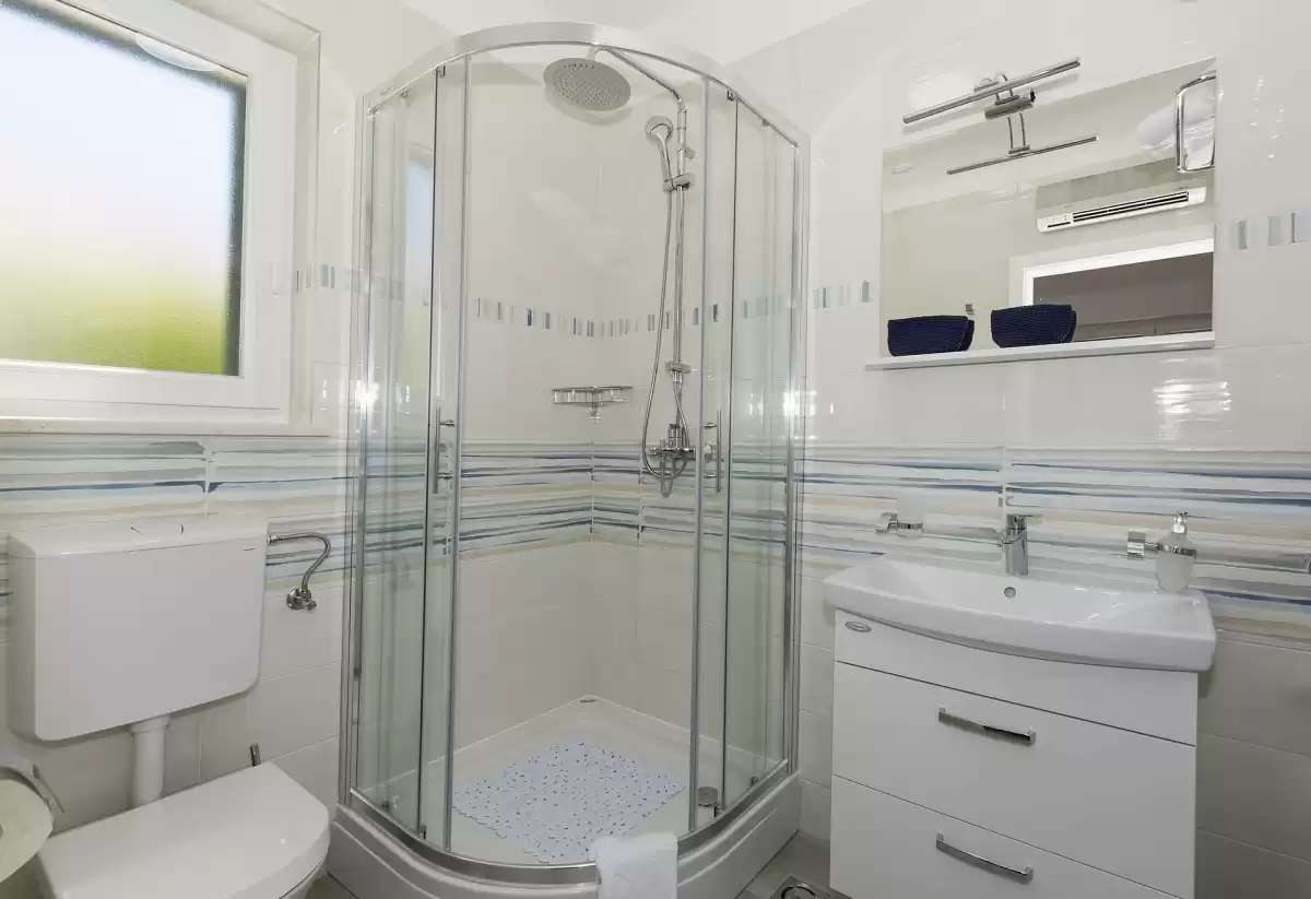 Vila Makarac - Brač, Hrvatski otoci