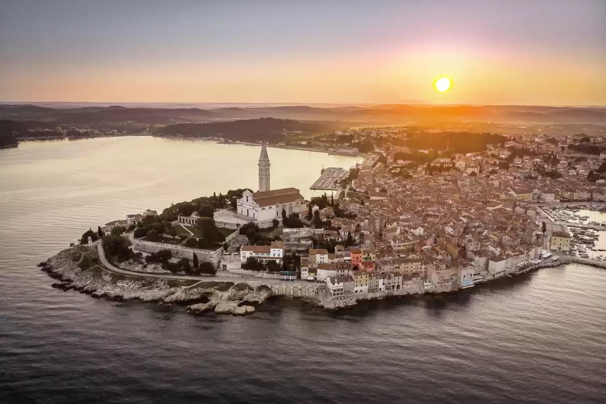 Travel to Croatia and spend your day in the beautiful town of Rovinj which has popular places and interesting old town.