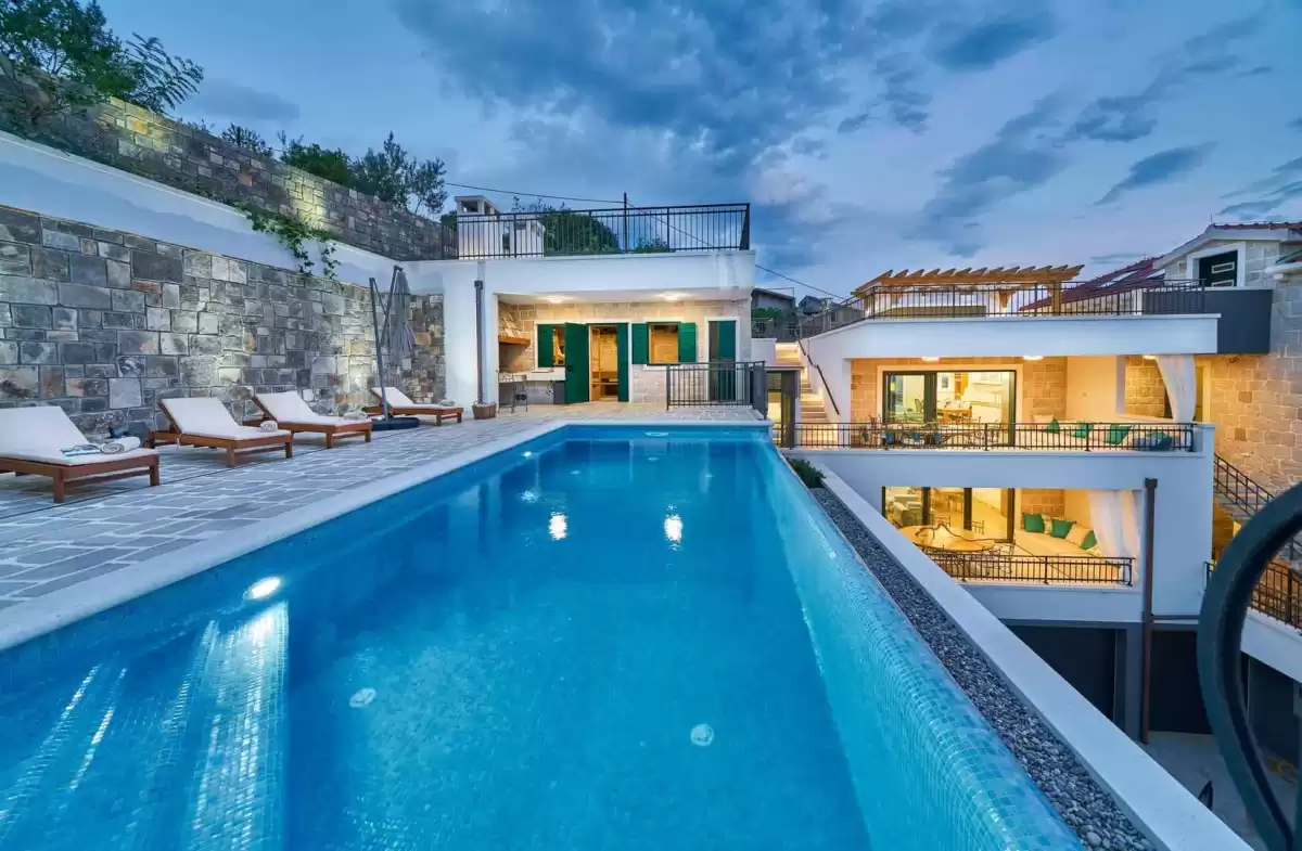 Luxury Villas in Croatia with pool for large group, near the beach.  It is wearth to travel to this location. This Villa offers you sleeps near town, best views on your holidays. Also on Brac island and in dubrovnik region, hvar town. These are the croatian villas.