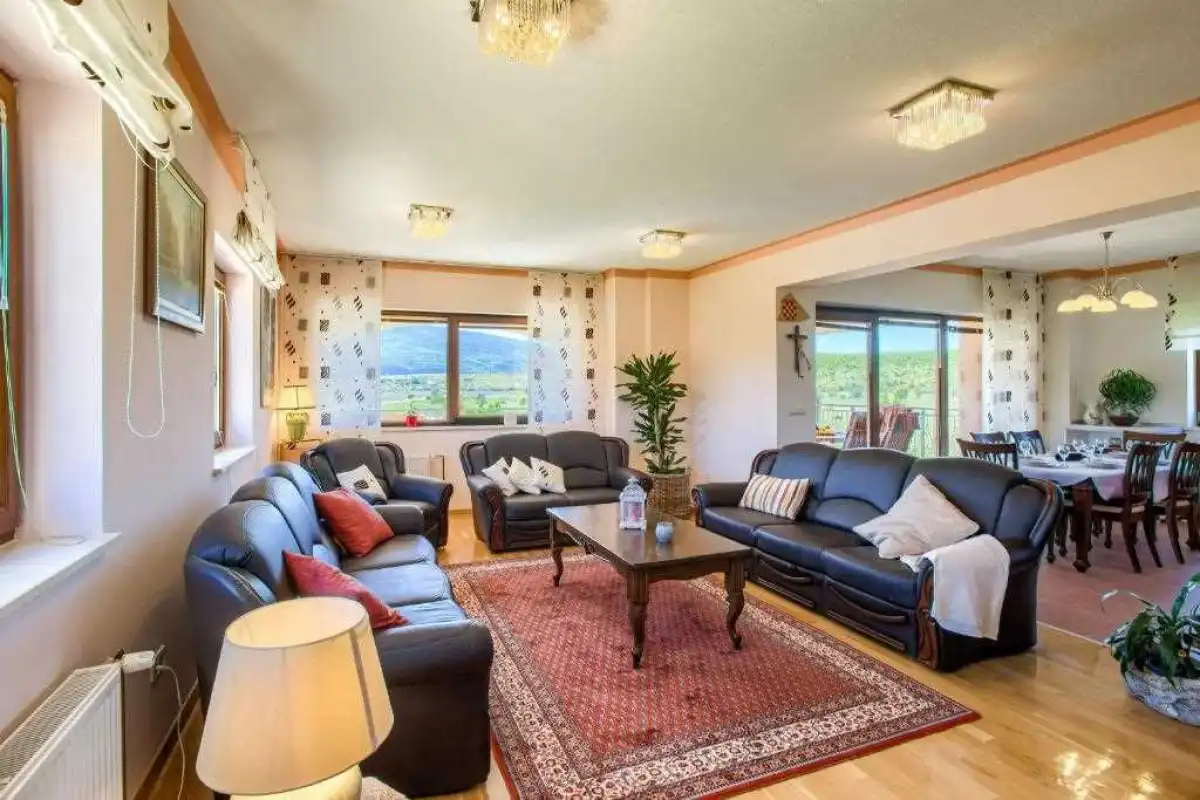 Villa Padel Retreat Drnis - Sibenik, Dalmatia