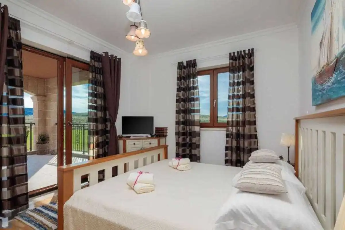 Villa Padel Retreat Drnis - Sibenik, Dalmatia