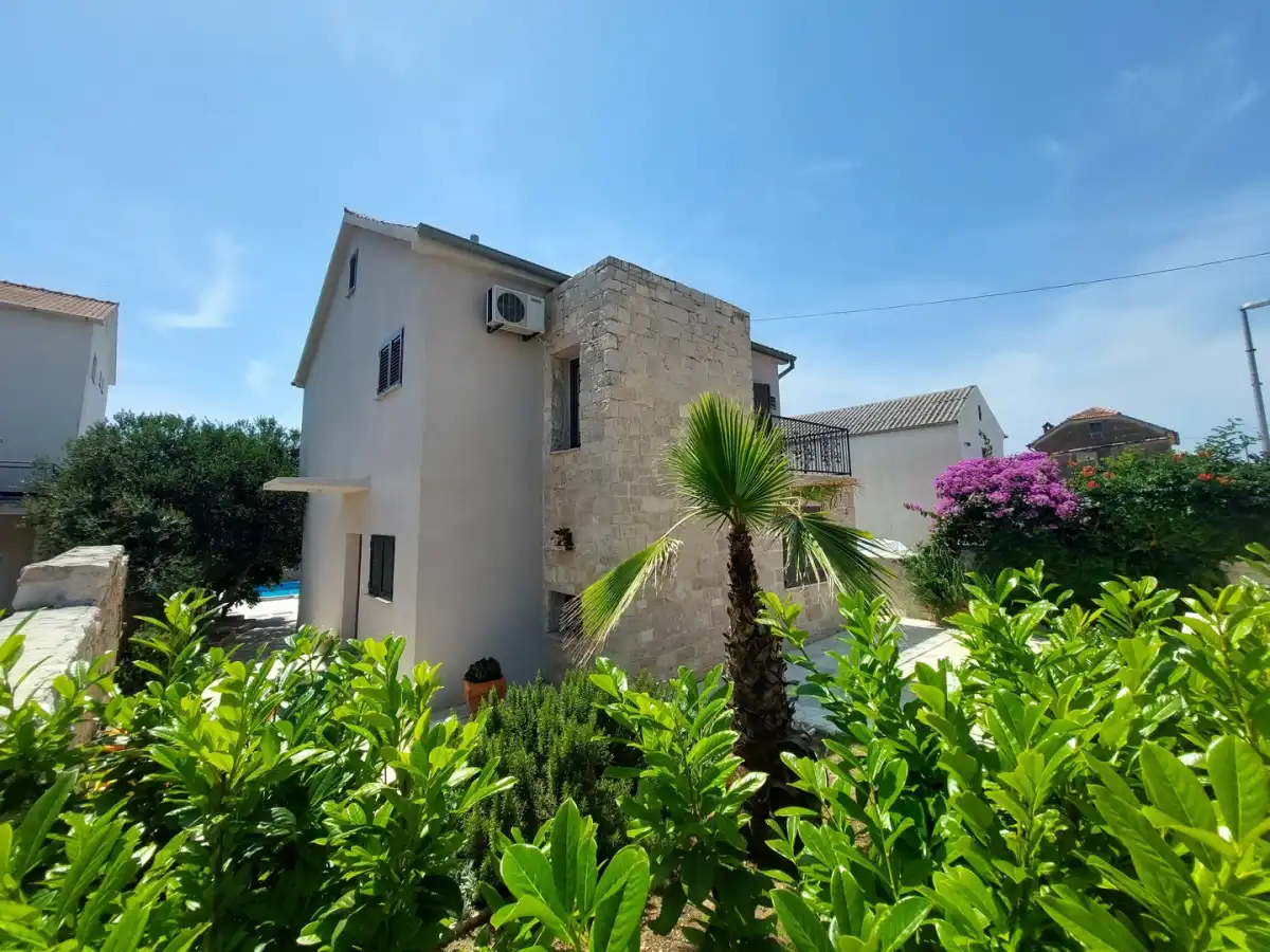 Villa Sara Betina - Sibenik, Dalmatien