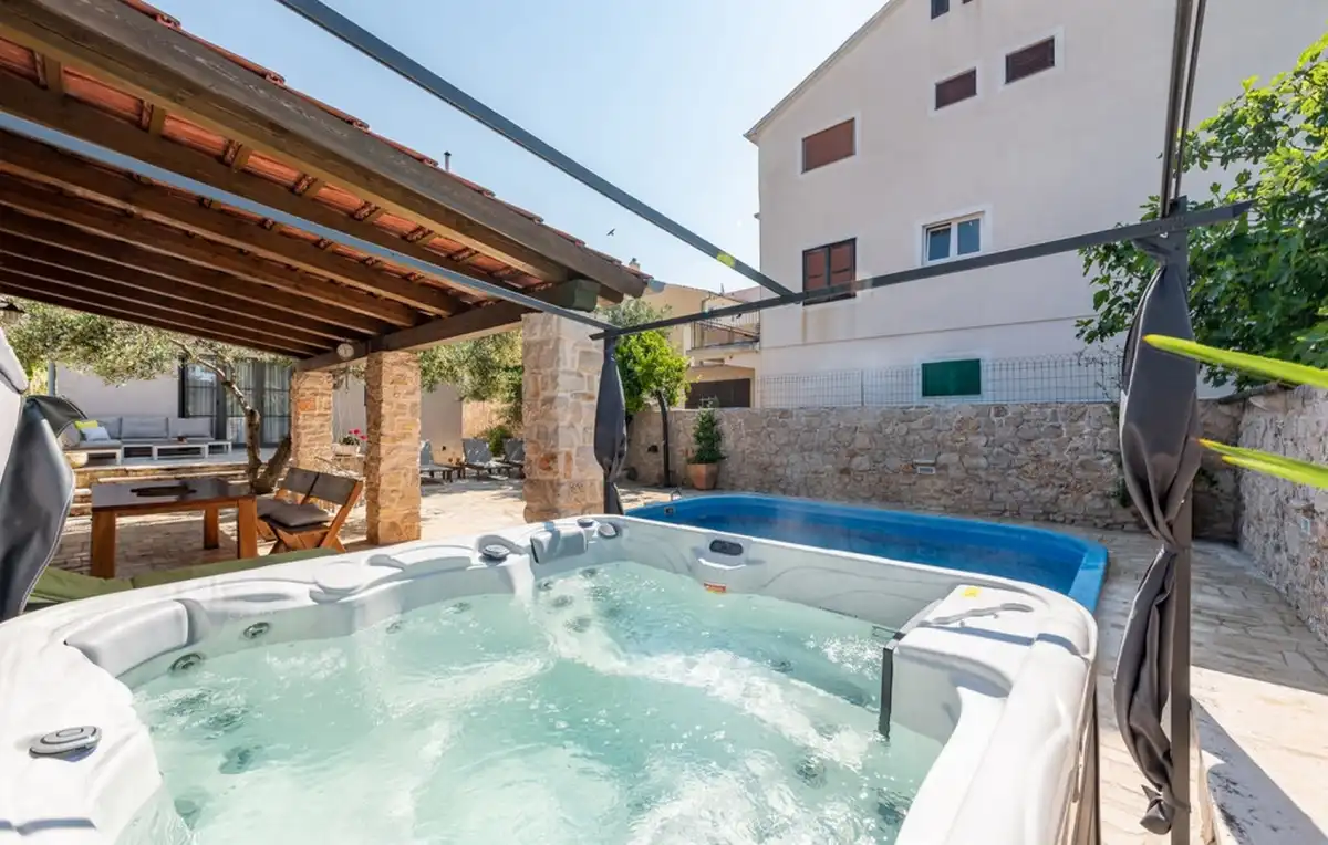 Villa Sara Betina - Sibenik, Dalmatien