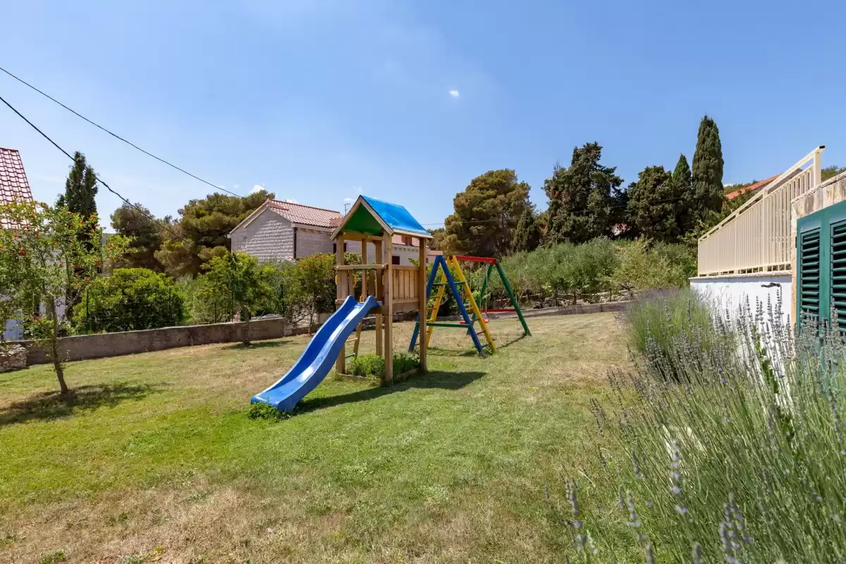 Vila Vjeka - Brač, Hrvatski otoci