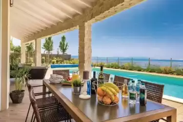Renting Villas in Croatia for a longer Stay