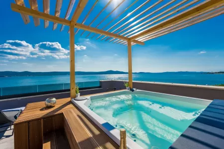 FRADAMA Blue - Zadar, Dalmatia