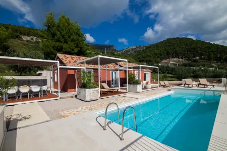 Vila Bolka - Brač, Hrvatski otoci