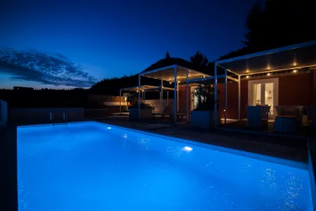 Vila Bolka - Brač, Hrvatski otoci