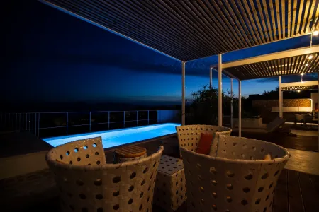 Vila Bolka - Brač, Hrvatski otoci