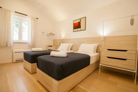 Vila Bolka - Brač, Hrvatski otoci