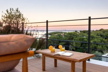 Villa De Juliis - Vis, Islands