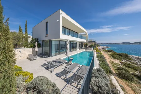 Villa Esperia - Sibenik, Dalmatia