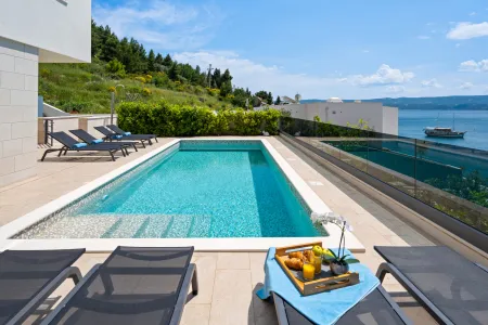 Villa Leo Omis - Split, Dalmatia