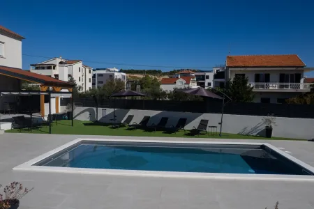 Villa LuNi - Sibenik, Dalmatien