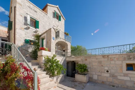 Vila Mare Brač - Brač, Hrvatski otoci