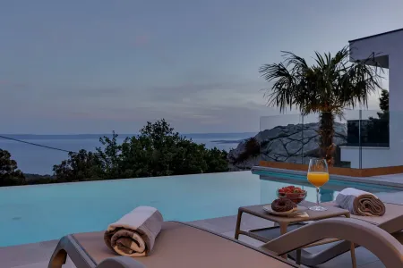 Villa Marta Makarska - Split, Dalmatia