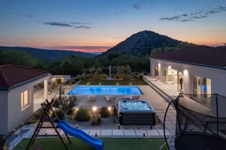 Villa Nebesi - Zadar, Dalmatien