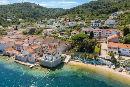 Vila Nisa - Vis, Hrvatski otoci