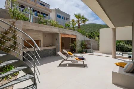 Vila Nisa - Vis, Hrvatski otoci