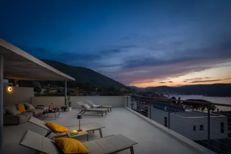 Vila Nisa - Vis, Hrvatski otoci