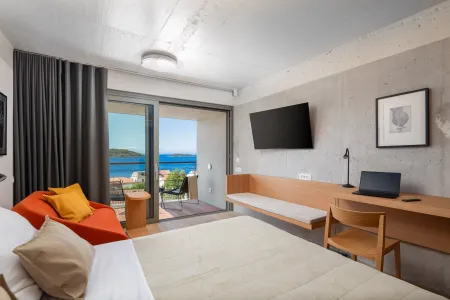 Vila Nisa - Vis, Hrvatski otoci