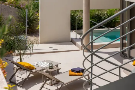 Vila Nisa - Vis, Hrvatski otoci