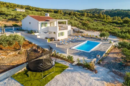 Vila Nono Ante - Brač, Hrvatski otoci