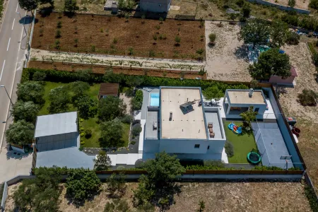 Vila O - Šibenik, Dalmacija