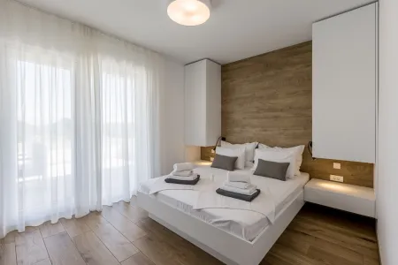 Vila O - Šibenik, Dalmacija