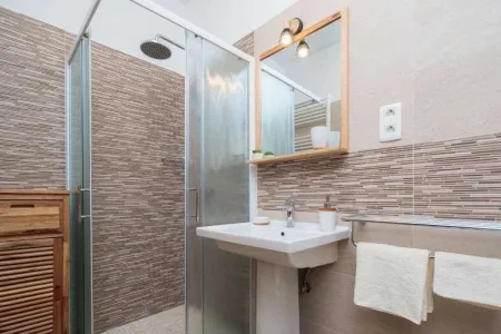 Villa Padel Retreat Drnis - Sibenik, Dalmatia