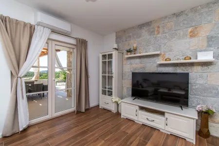 Villa Provansa Razanj - Sibenik, Dalmatien