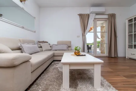 Villa Provansa Razanj - Sibenik, Dalmatien