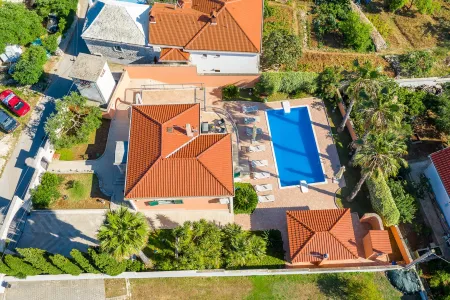 Villa Rasotica - Brač, Islands