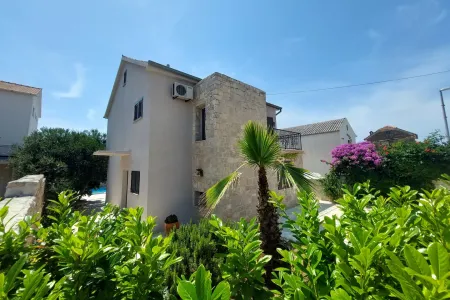 Vila Sara Betina - Šibenik, Dalmacija