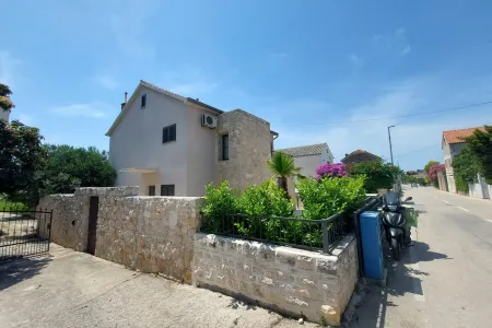 Vila Sara Betina - Šibenik, Dalmacija