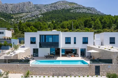 Villa Sea Breeze - Split, Dalmatia