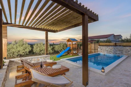 Villa Stella del Lago - Zadar, Dalmatia